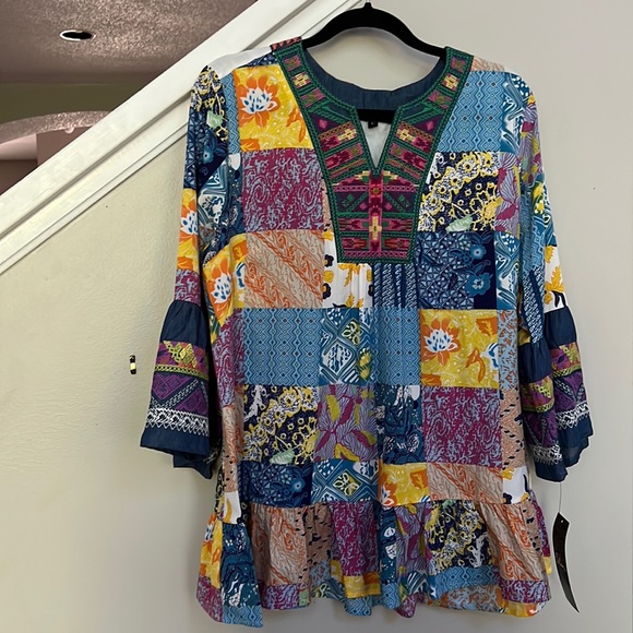 Calessa Embroidered Multi Print Split Round Neck 3/4 Bell Sleeve Woven Tunic. - Picture 3 of 11